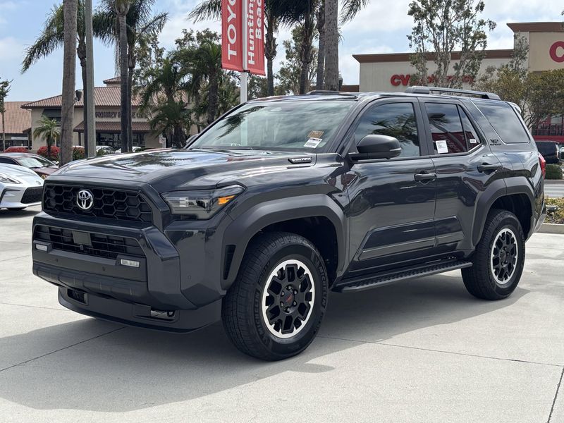 New 2025 Toyota 4Runner Hybrid TRD Off Road PremiumImage 6