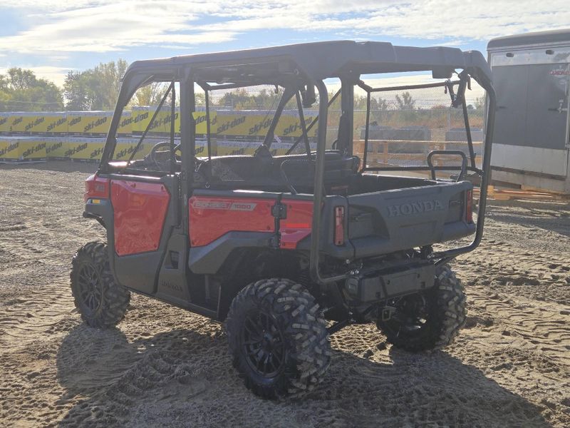 New 2026 Honda PIONEER 10005 DELUXE Image 8