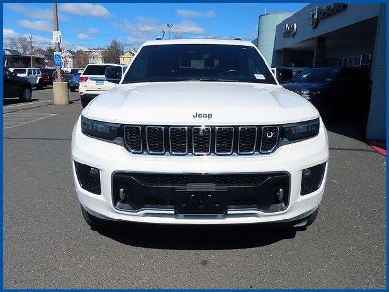 2021 Jeep Grand Cherokee L OverlandImage 3