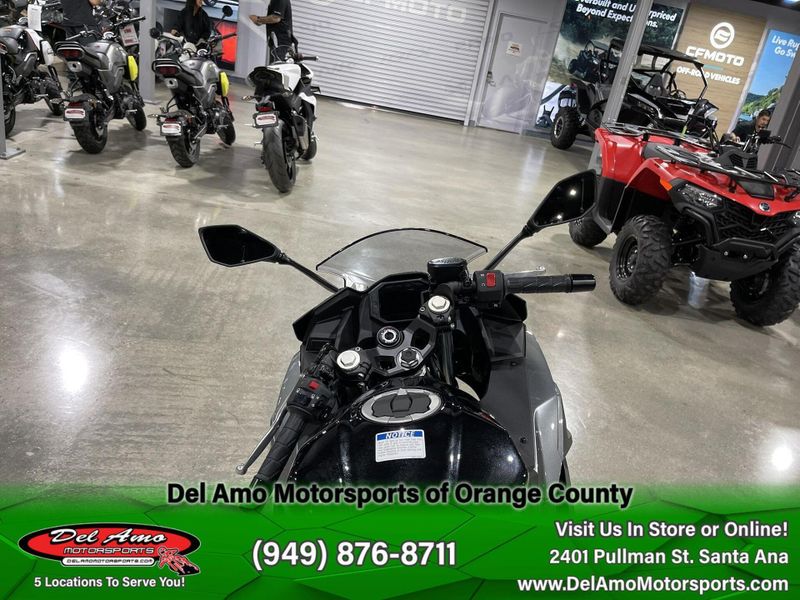 2025 Kawasaki NINJA 500 ABS Image 11