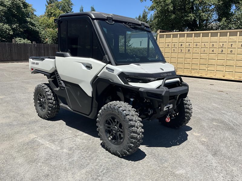 New 2026 Can-Am DEFENDER LIMITED 65 HD11 Image 3