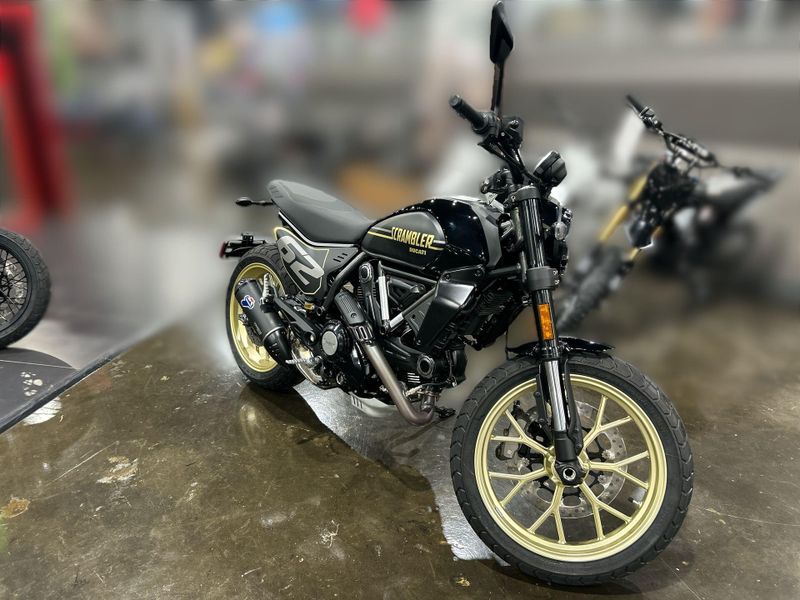 New 2026 Ducati SCRAMBLER 800 FULL THROTTLE Image 10