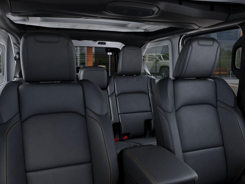 New 2026 Jeep Wrangler 4-door SaharaImage 48