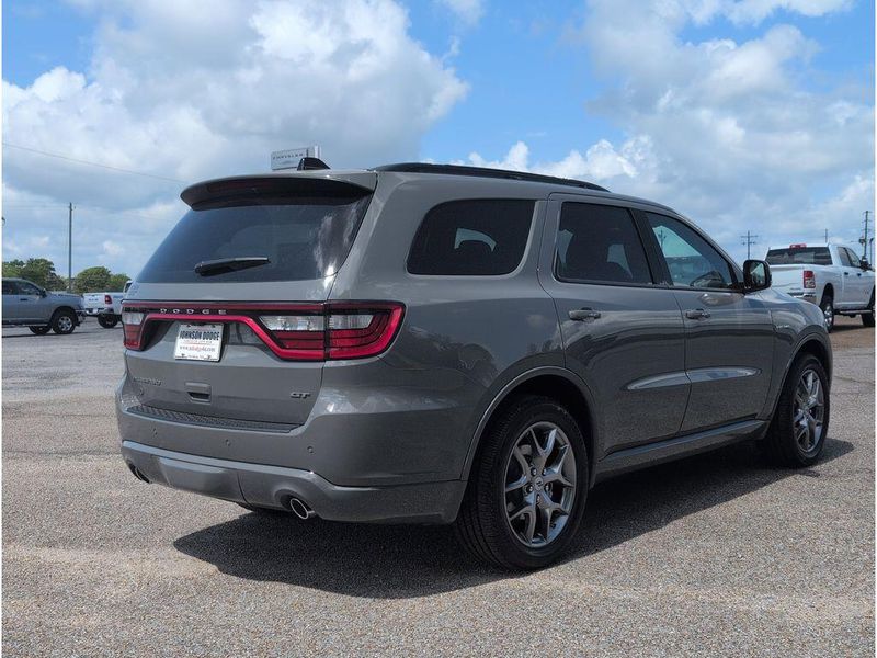 New 2026 Dodge Durango Gt Plus Awd Hemi V8Image 5