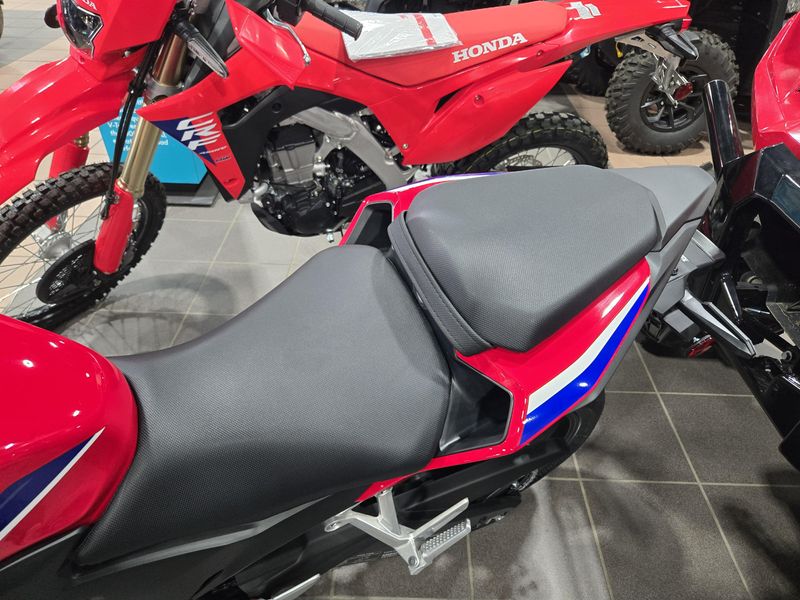 2025 Honda CBR500R ABS GRAND PRIX RED Image 13