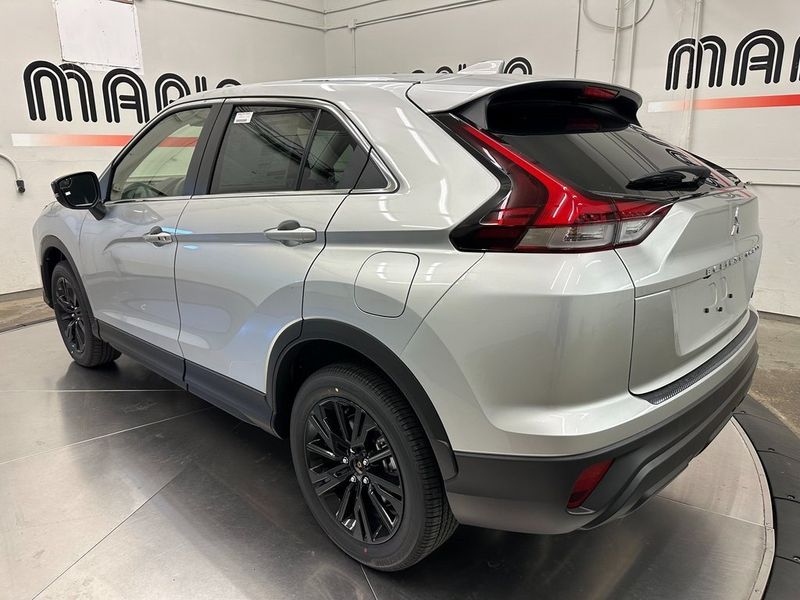 2024 Mitsubishi Eclipse Cross LEImage 8