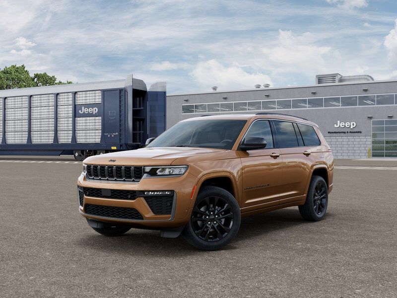 New 2026 Jeep Grand Cherokee L Limited Reserve 4x4Image 1