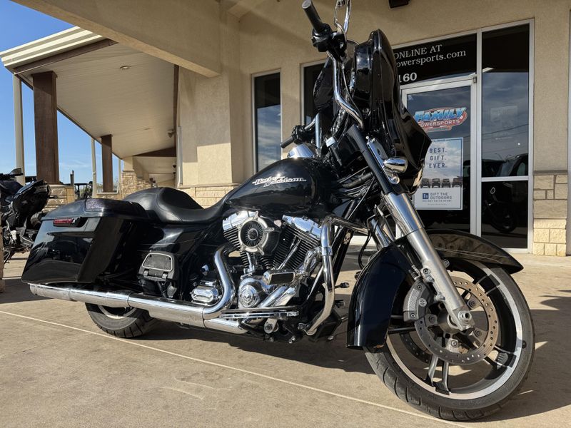 2015 HARLEY STREET GLIDE SPECIALImage 9