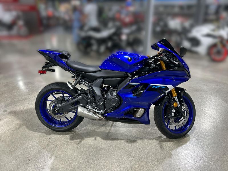 New 2025 Yamaha YZF-R7 Image 10