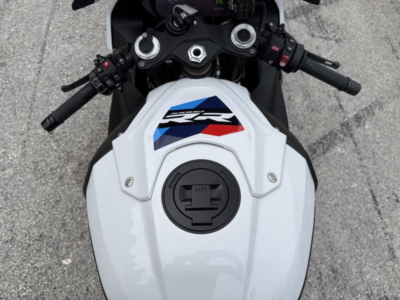 2024 BMW S 1000 RR
