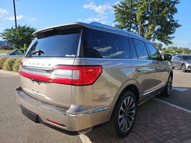 2018 Lincoln Navigator Select