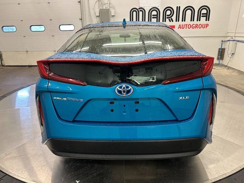 2021 Toyota Prius Prime LEImage 15