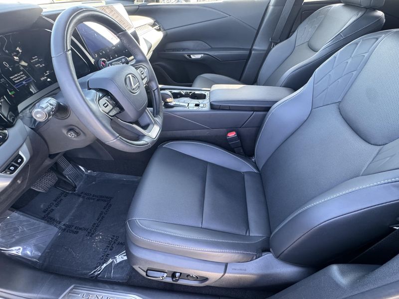 Used 2026 Lexus RX 350h PremiumImage 27