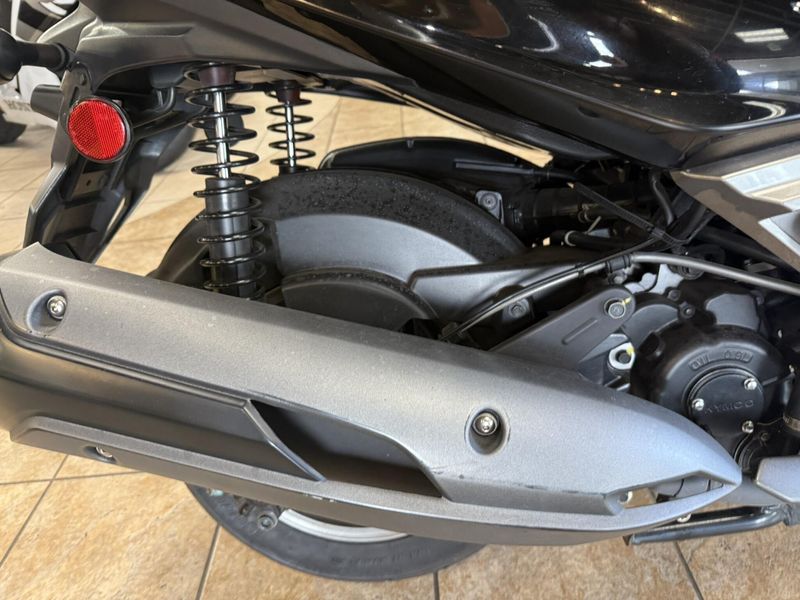 Used 2022 Kymco XTOWN 300I ABS Image 2