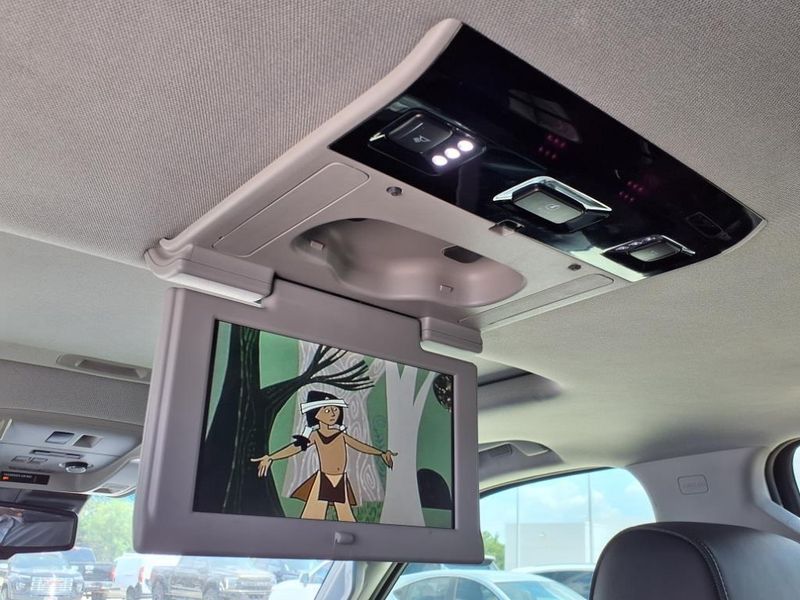 Used 2017 GMC Yukon DenaliImage 5