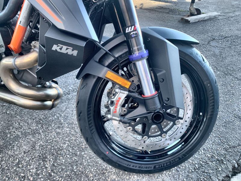New 2026 KTM 1390 SUPER DUKE R EVO Image 26
