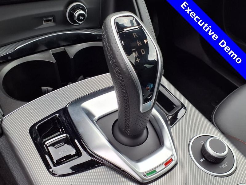 New 2025 Alfa Romeo Stelvio Tributo Italiano AwdImage 23