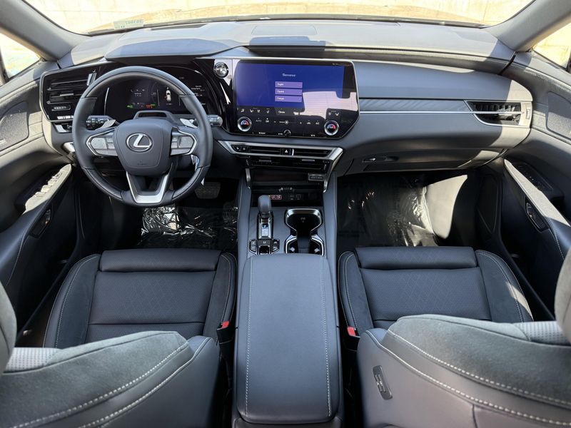 New 2026 Lexus RX 450h+ LuxuryImage 27