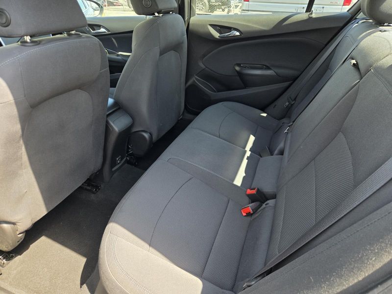 Used 2019 Chevrolet Cruze 4dr Sdn LT