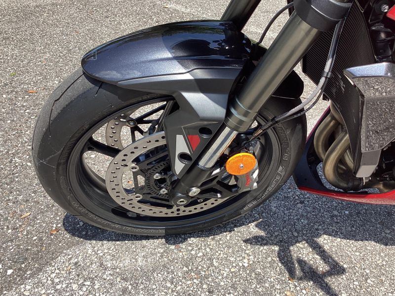 2025 Triumph Street Triple 765 RS