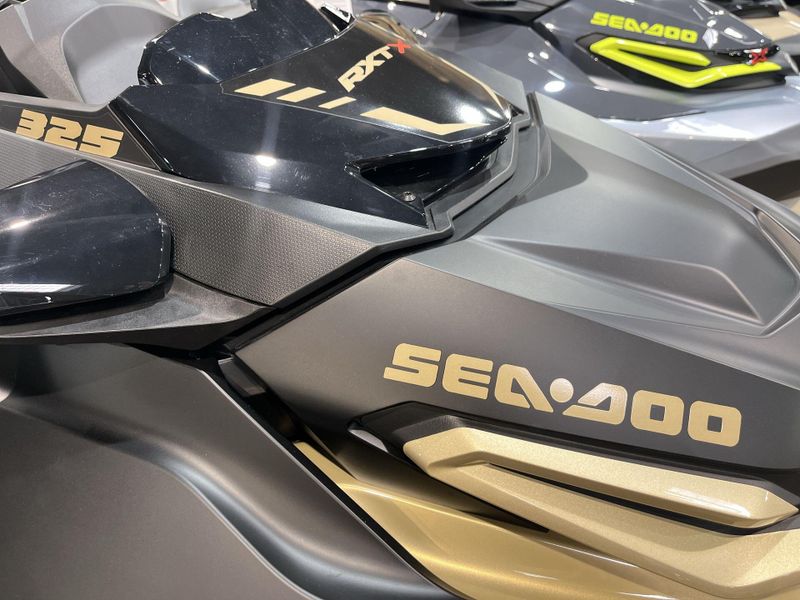 New 2025 Sea-Doo RXT-X 325 (SOUND SYSTEM) Image 18