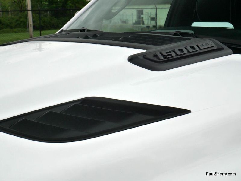 2025 RAM 1500 Laramie Crew Cab 4x4 5