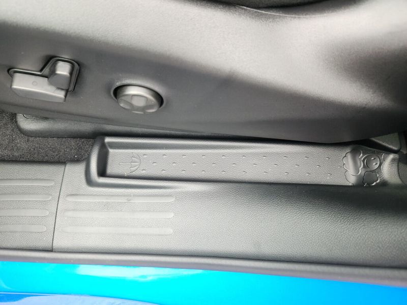 New 2027 Chrysler Pacifica Select