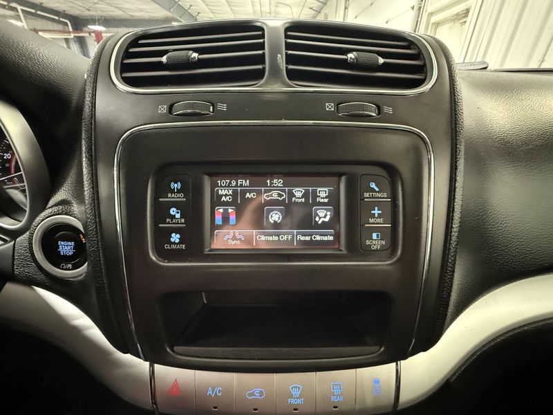 Used 2018 Dodge Journey SEImage 29