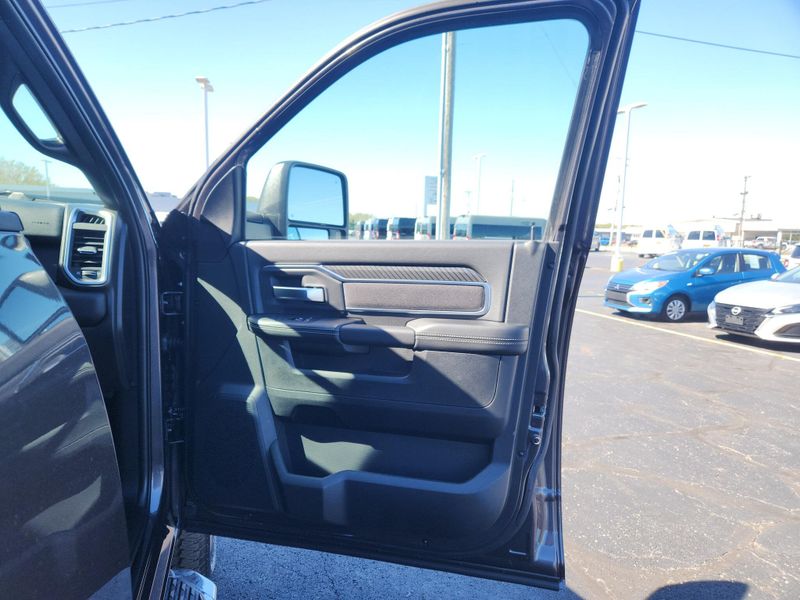 New 2027 RAM 2500 Big Horn Crew Cab 4x4 6'4' Box