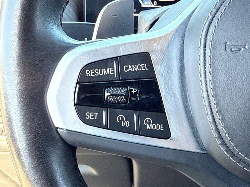 Used 2024 BMW X7 xDrive40iImage 25