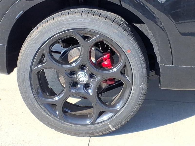 New 2026 Alfa Romeo Tonale Veloce AwdImage 6