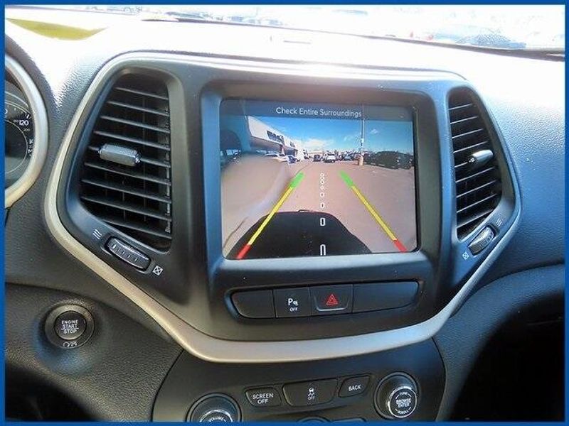 2018 Jeep Cherokee LimitedImage 17