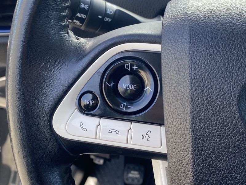 2017 Toyota Prius Image 26