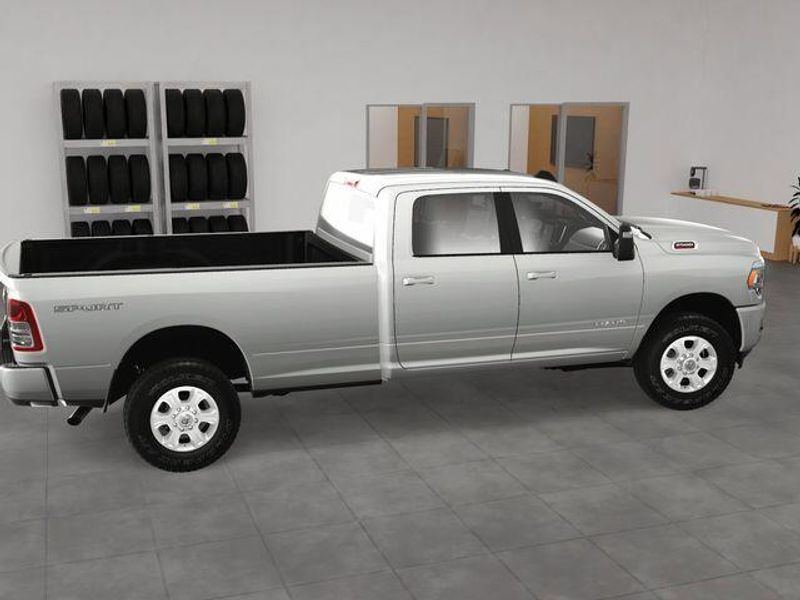 New 2024 RAM 2500 Big Horn Crew Cab 4x4 8
