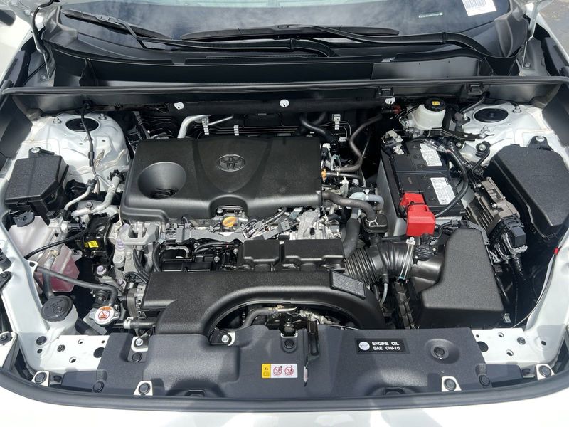 2021 Toyota RAV4 XLE PremiumImage 31