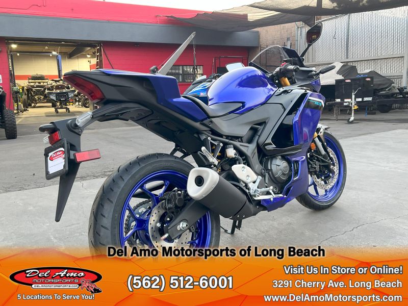 2025 Yamaha YZF-R3 ABS Image 8