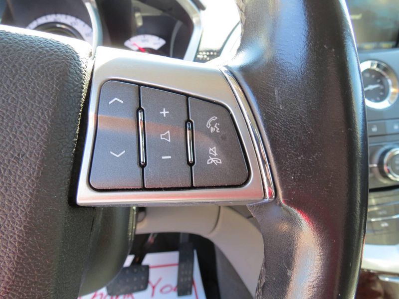 Used 2011 Cadillac SRX Premium Collection AWD 4dr SUVImage 15