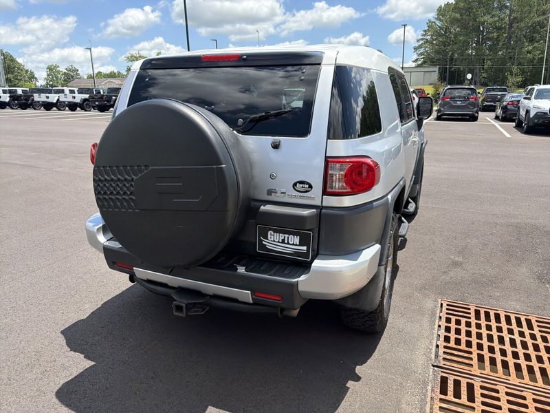 Used 2007 Toyota FJ Cruiser Image 14