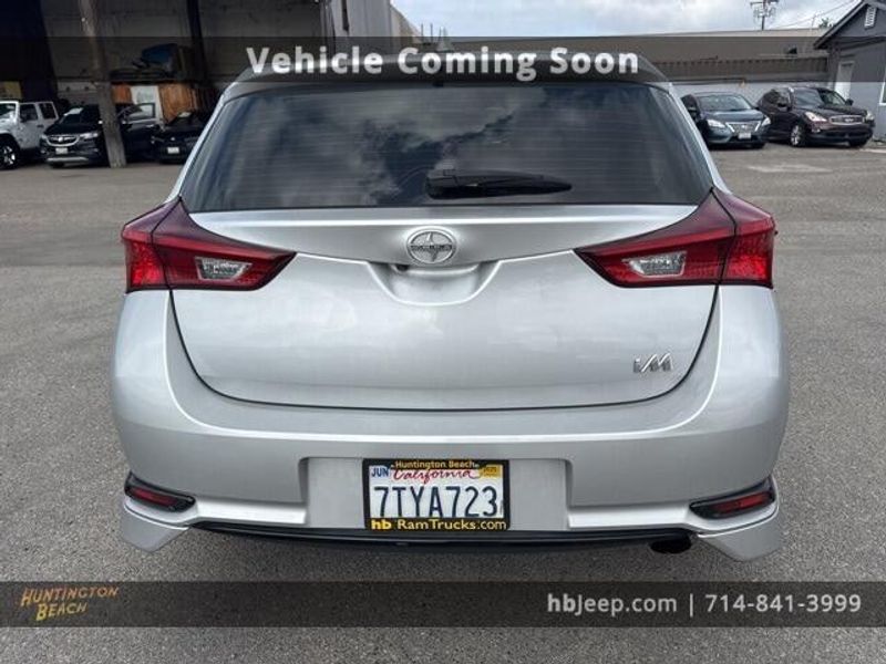 2016 Scion iM BaseImage 6