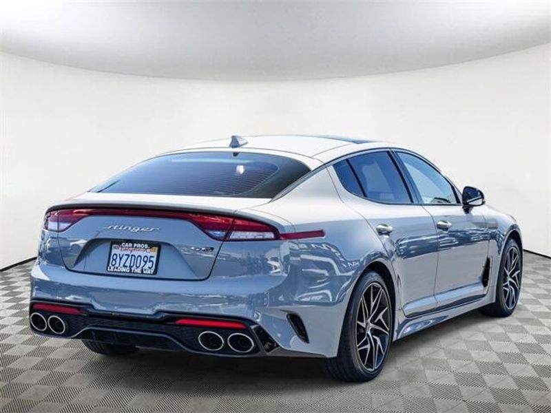 2022 Kia Stinger GT-LineImage 8