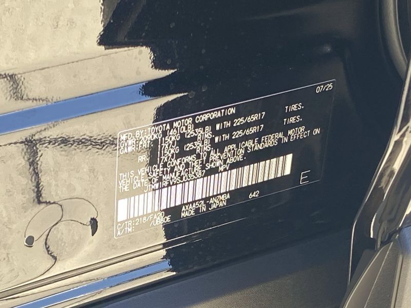 New 2025 Toyota RAV4 XLEImage 19