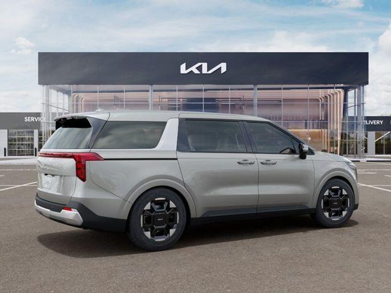New 2026 Kia Carnival EXImage 7