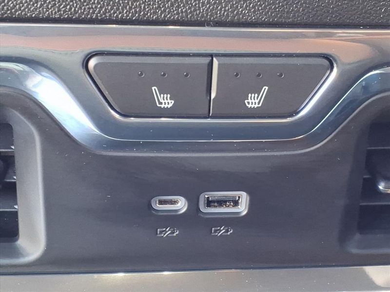 Used 2024 GMC Sierra 1500 Denali UltimateImage 13