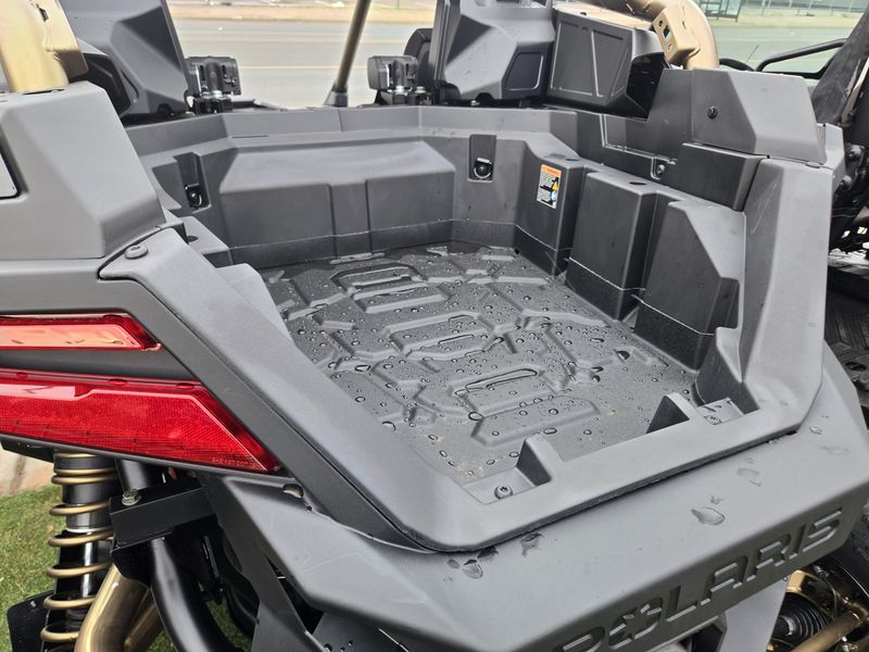 NEW 2025 POLARIS RZR PRO R ULTIMATE Image 12