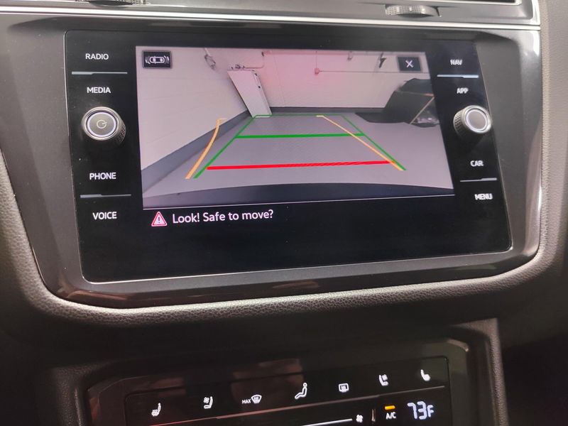 Used 2024 Volkswagen Tiguan AWD SEL R-Line w/Sunroof/NavImage 28