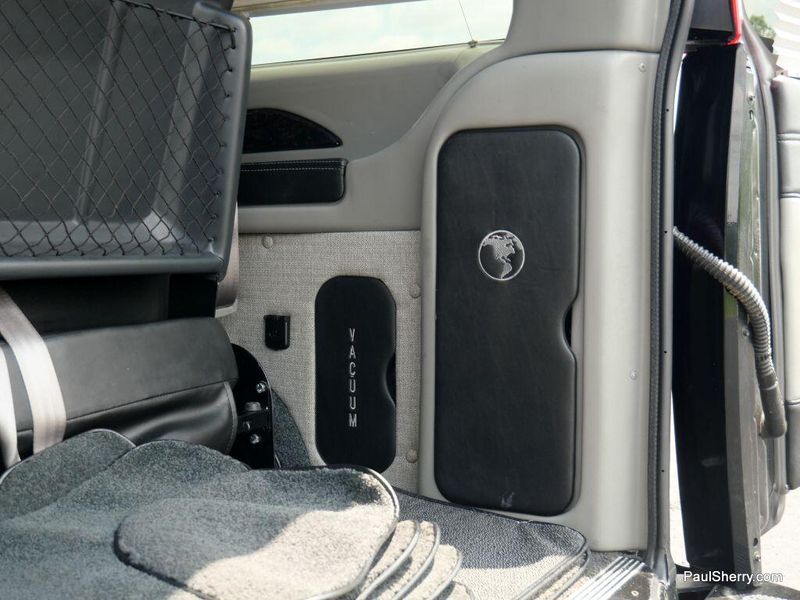 2020 GMC Savana Cargo Image 20