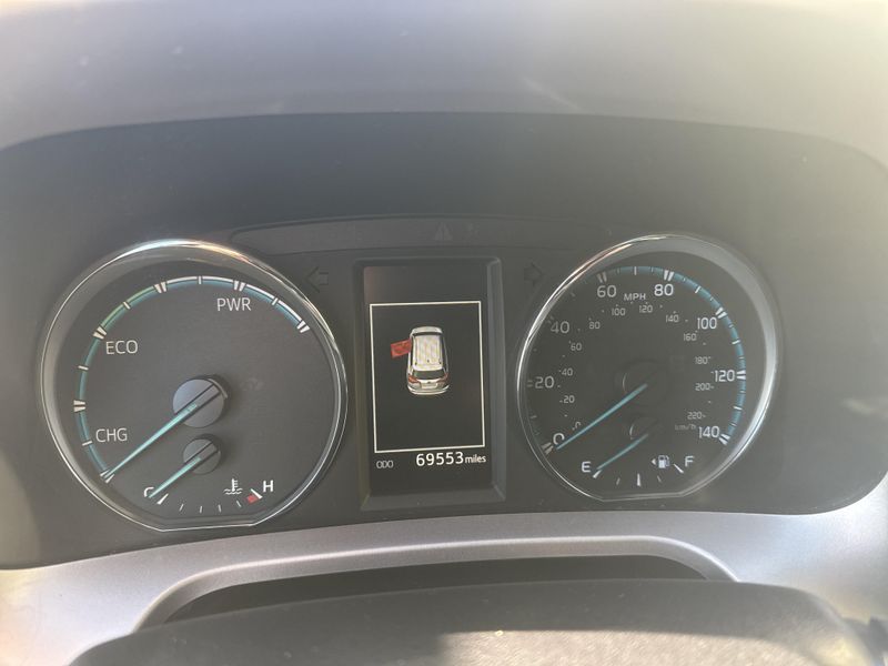 Used 2018 Toyota RAV4 Hybrid XLEImage 26