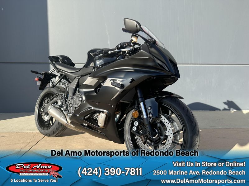 2025 Yamaha YZF-R7 Image 1