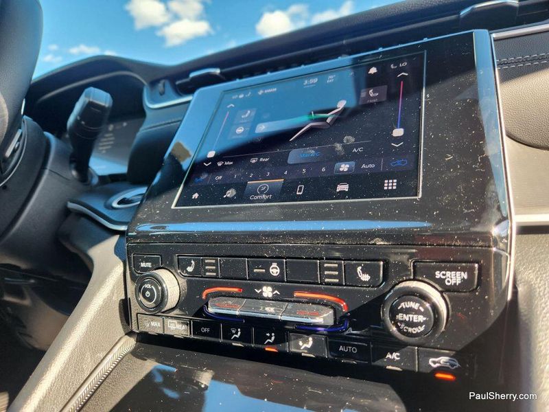 New 2025 Jeep Grand Cherokee Altitude X 4x4