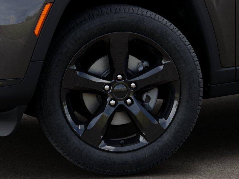 New 2025 Jeep Grand Cherokee L Altitude 4x2Image 20